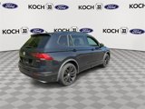Used 2021 Volkswagen Tiguan SE R-Line image 6