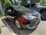 Used 2019 Chrysler Pacifica Limited image 4