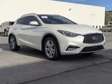 Used 2018 INFINITI QX30 Premium image 3