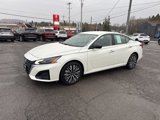 Used 2025 Nissan Altima 2.5 SV image 2