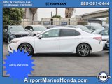 Used 2019 Toyota Camry SE image 3