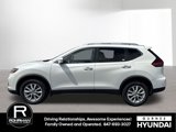 Used 2017 Nissan Rogue SV image 5
