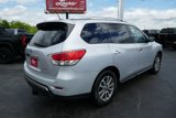 Used 2014 Nissan Pathfinder SV image 4