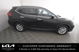 Used 2017 Nissan Rogue SV image 4