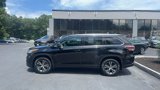 Used 2016 Toyota Highlander XLE image 3