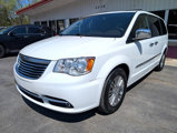 Used 2016 Chrysler Town & Country Touring-L w/ Driver Convenience Group image 3