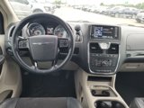 Used 2016 Chrysler Town & Country Limited image 3