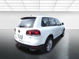 Used 2010 Volkswagen Touareg TDI image 4