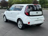 Used 2019 Kia Soul + image 3