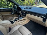 Used 2019 Porsche Cayenne image 2