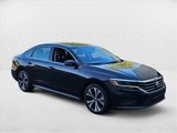 Used 2021 Volkswagen Passat 2.0T SE image 3