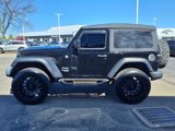 Used 2018 Jeep Wrangler Sport image 3