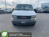 Used 2000 GMC Safari SL image 2