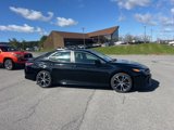 Used 2020 Toyota Camry SE image 2