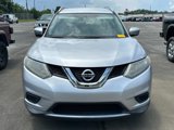 Used 2015 Nissan Rogue SV image 2