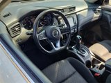 Used 2019 Nissan Rogue SV w/ Premium Package image 6