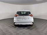 Used 2024 Nissan Kicks SV image 4