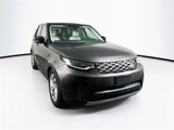 Used 2024 Land Rover Discovery S image 3