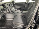 New 2025 Hyundai Elantra SE image 2