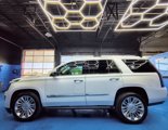 Used 2016 Cadillac Escalade Platinum image 2