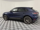 Certified 2022 Porsche Macan image 2
