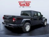 Used 2022 Jeep Gladiator Sport image 5