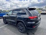 Used 2022 Jeep Grand Cherokee Laredo X image 2