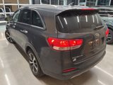Used 2018 Kia Sorento EX image 3