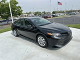 Used 2019 Toyota Camry LE image 2