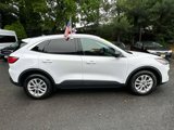 Used 2022 Ford Escape SE image 4