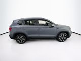 Used 2022 Volkswagen Taos SE image 4