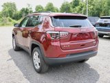 Used 2022 Jeep Compass Latitude image 2