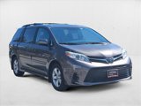 Used 2020 Toyota Sienna LE image 3