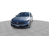 Used 2024 Volkswagen Jetta SE image 4