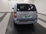 Used 2016 Chrysler Town & Country Touring image 6
