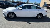 New 2025 Hyundai Elantra SE image 4