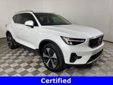 Used 2025 Volvo XC40 B5 Plus image 2
