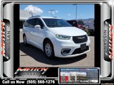 Used 2022 Chrysler Pacifica Touring-L image 4