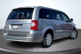 Used 2013 Chrysler Town & Country Touring image 2