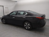 Used 2021 Nissan Altima 2.5 SV image 3