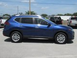 Used 2018 Nissan Rogue SV w/ Premium Package image 2