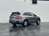 Used 2016 Kia Sorento L image 5