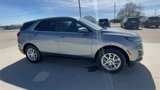 Used 2024 Chevrolet Equinox LT image 2