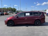 Used 2022 Chrysler Voyager LX image 5