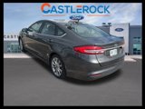 Used 2017 Ford Fusion SE image 3