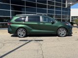 Used 2023 Toyota Sienna Platinum image 2
