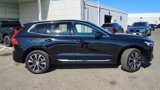 Used 2022 Volvo XC60 T8 Inscription Expression w/ Advanced Package image 2