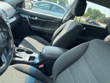 Used 2014 Kia Sorento LX image 3