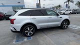 Used 2022 Kia Sorento EX w/ Panoramic Sunroof Package image 2