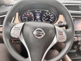 Used 2016 Nissan Rogue SV w/ SV Premium Package image 4